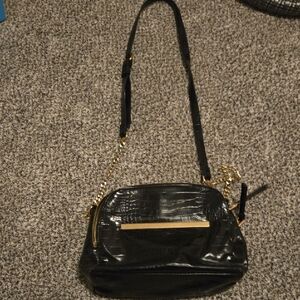 Elegant Black Croc-Embossed Shoulder Bag